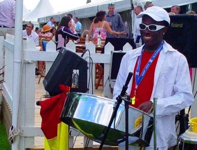 One man solo band internet booking Caribbean steel drummers bands phone 07766945663 in the United Kingdom Weddings and Parties 1024